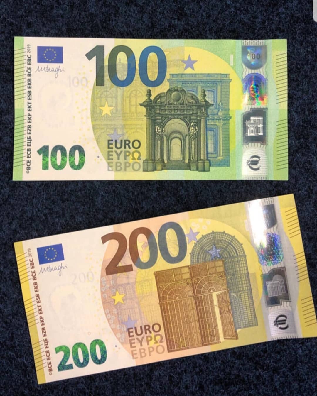 200 евро новые фото